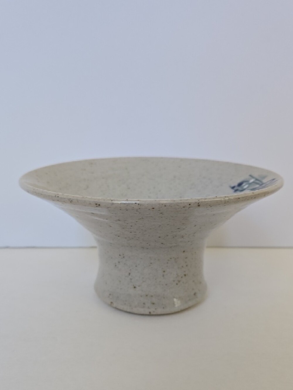 Great Bay Pottery Dragonfly Design Ikebana Flower Frog Vase - Picture 4 of 12